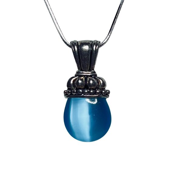 Silver Tone Snake Chain Necklace With Double-Sided Blue Moonglow Pendant (5812) - Picture 2 of 6